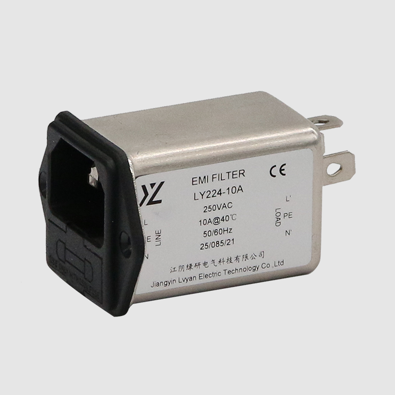 LY224單相雙保險插座濾波器